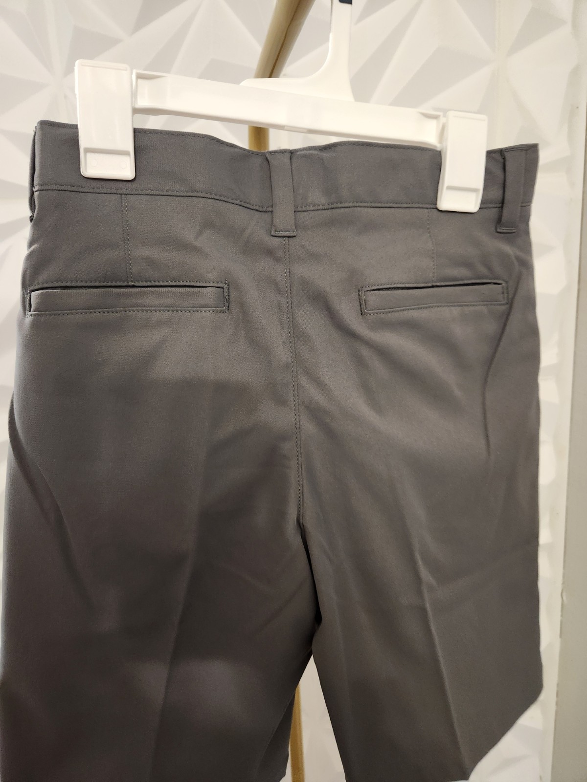 Lands’ End Boys Gray Chino Shorts Flat Front Pockets Solid Zip Closure Athletic