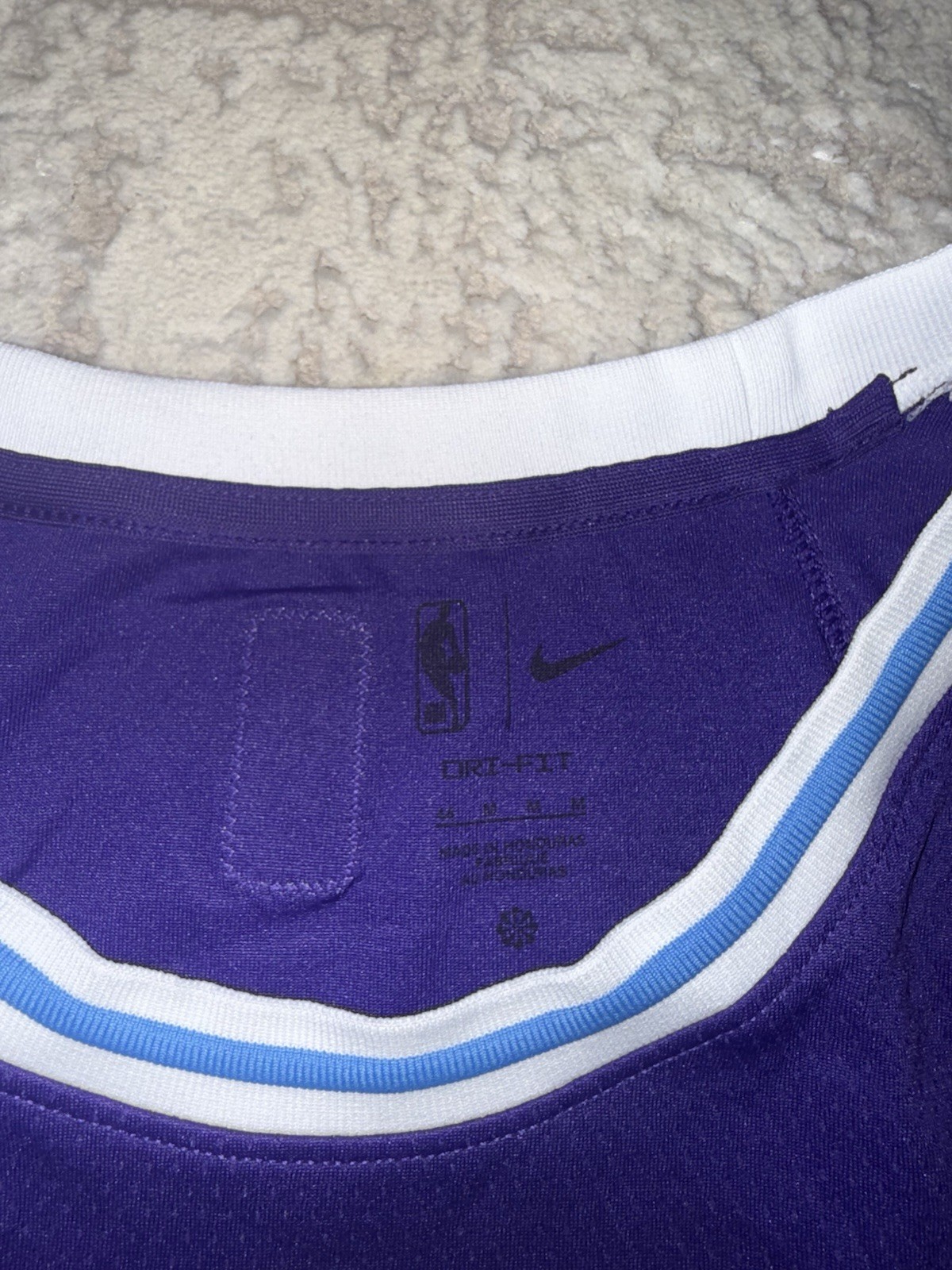 Los Angeles Lakers Nike Swingman City Edition Jersey Size Medium DB4067-504 NBA