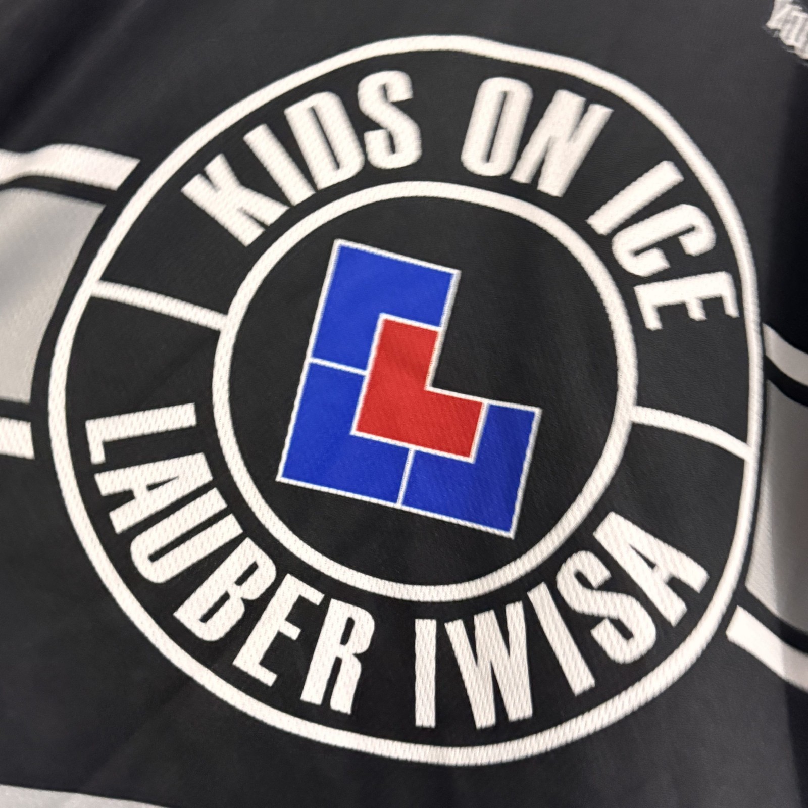 Kids On Ice Black & Grey Hockey Jersey 3Y Young Lions & Young Eagles Logo 2661