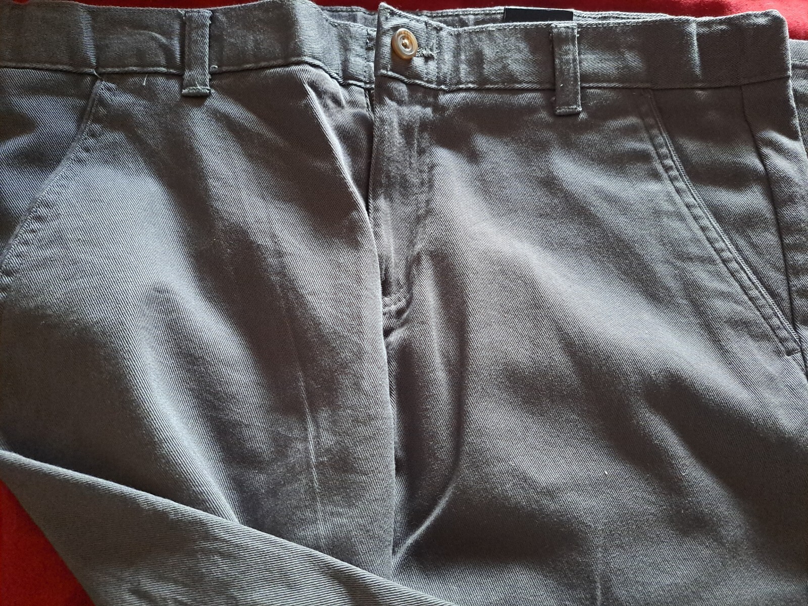 Boys’ CHAPS Grey Flat Front Comfort Stretch Pants Size 18 Husky NEW WITH TAGS.