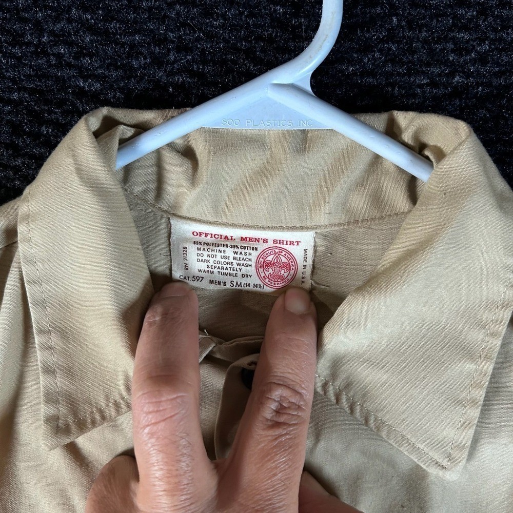 Boy Scouts of America BSA Official Mens Shirt Small Khaki Long Sleeve Uniform