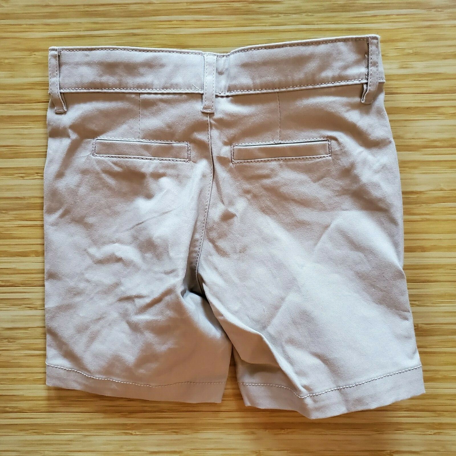 Old Navy Unisex Youth Shorts Beige Khaki School Uniform Pants Child Size 6 NWT