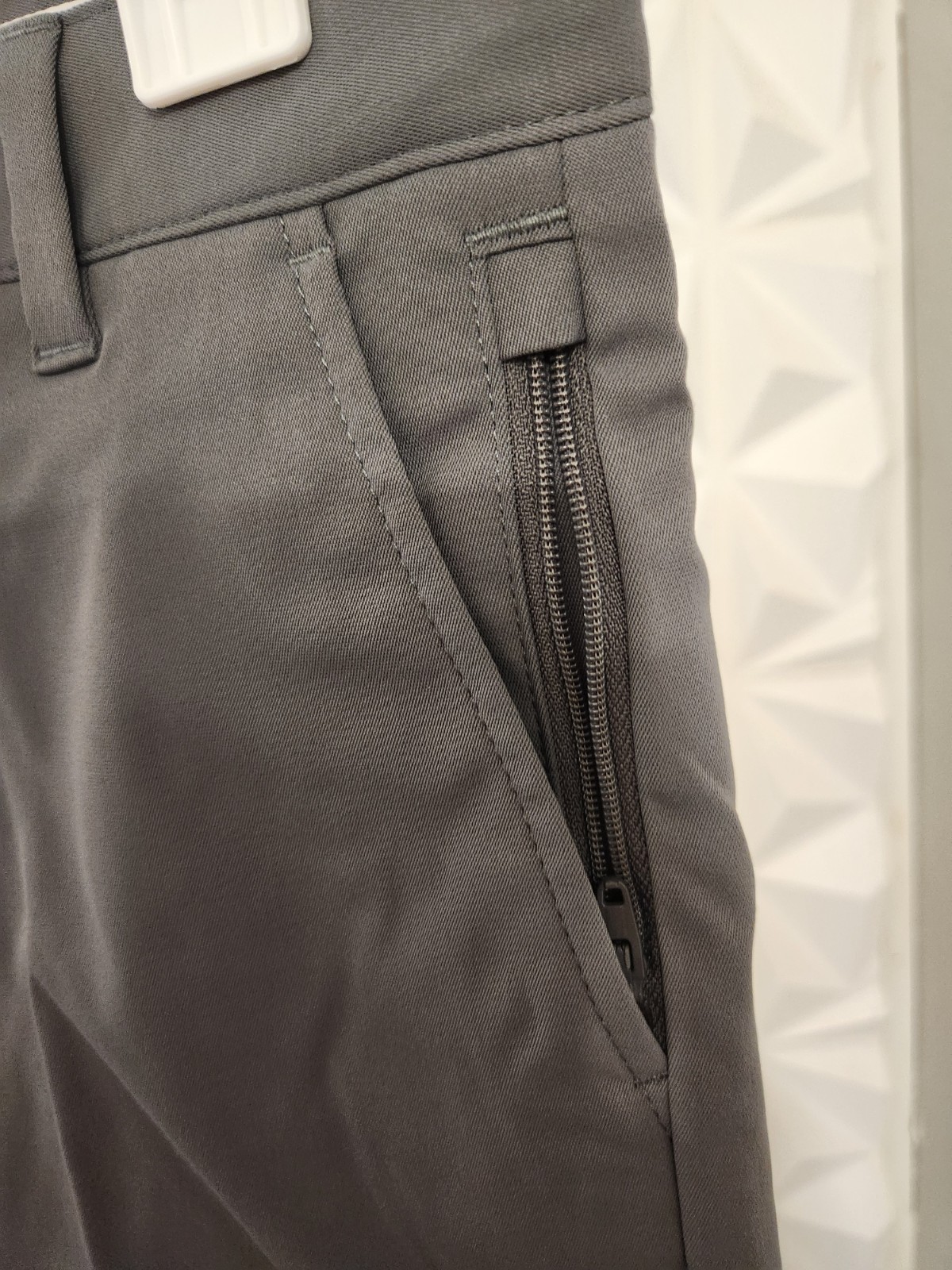 Lands’ End Boys Gray Chino Shorts Flat Front Pockets Solid Zip Closure Athletic