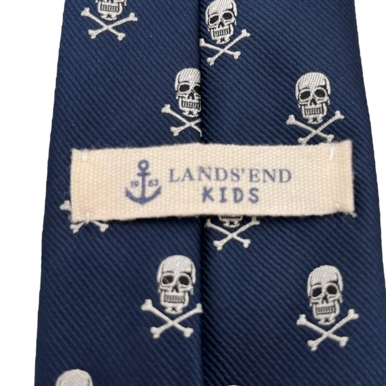 Lands End Necktie Blue White Skull Crossbones Pirates Uniform Boys School EUC