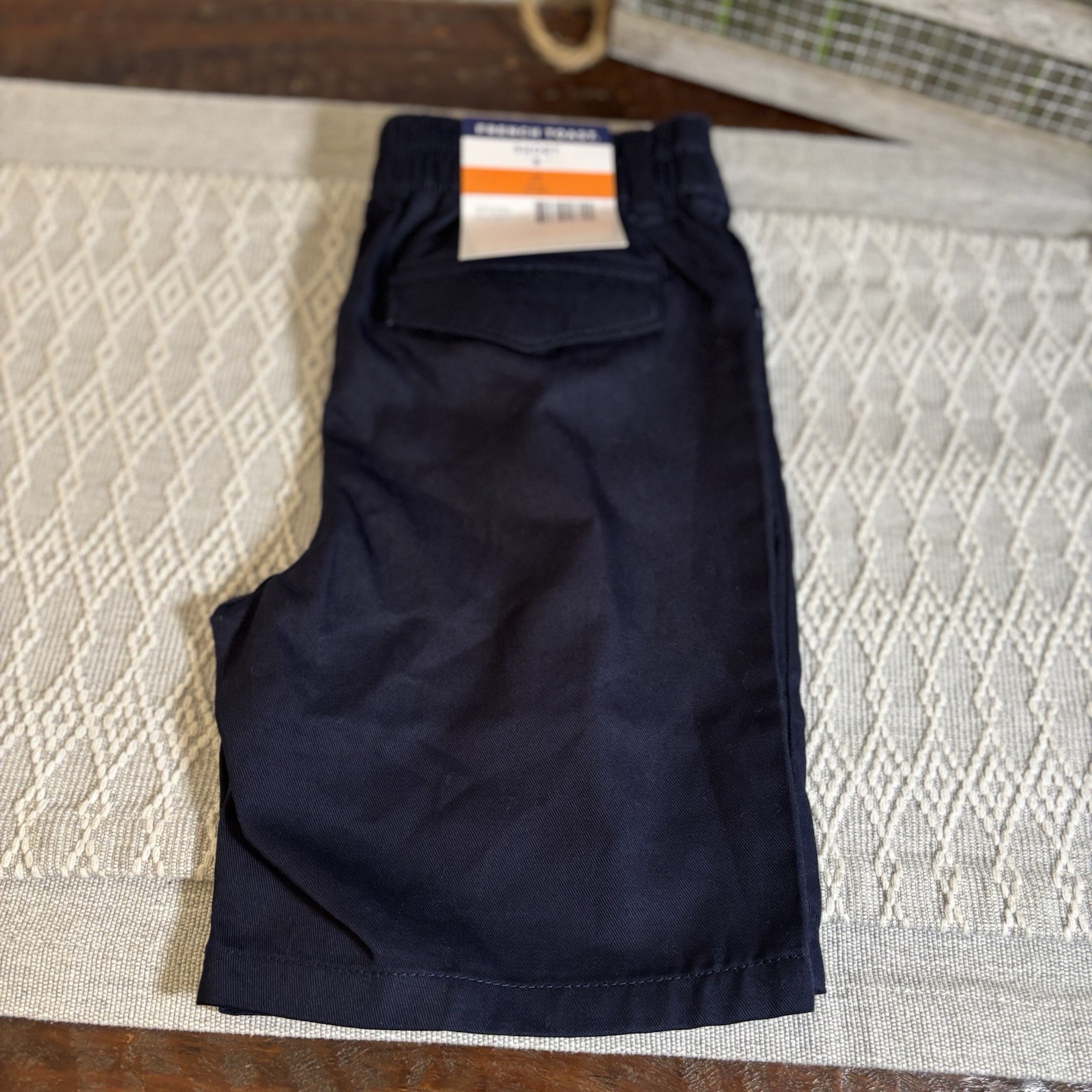French Toast Boys’ Flat Front Stretch Twill Short. Navy Size 8. Uniform shorts.