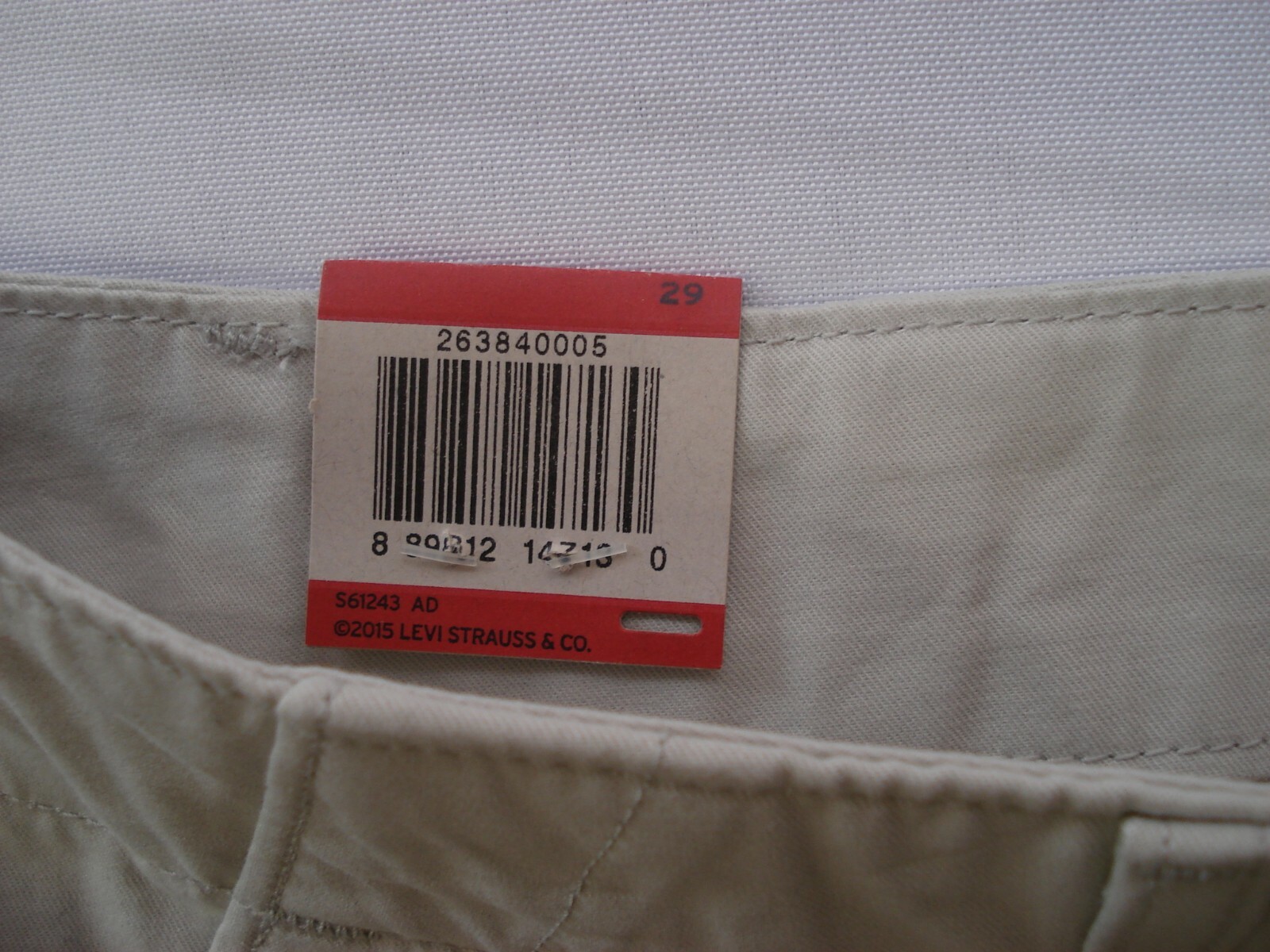 NWT BOYS LEVI KHAKI JEAN BOYS SCHOOL UNIFORM? 29W X28L