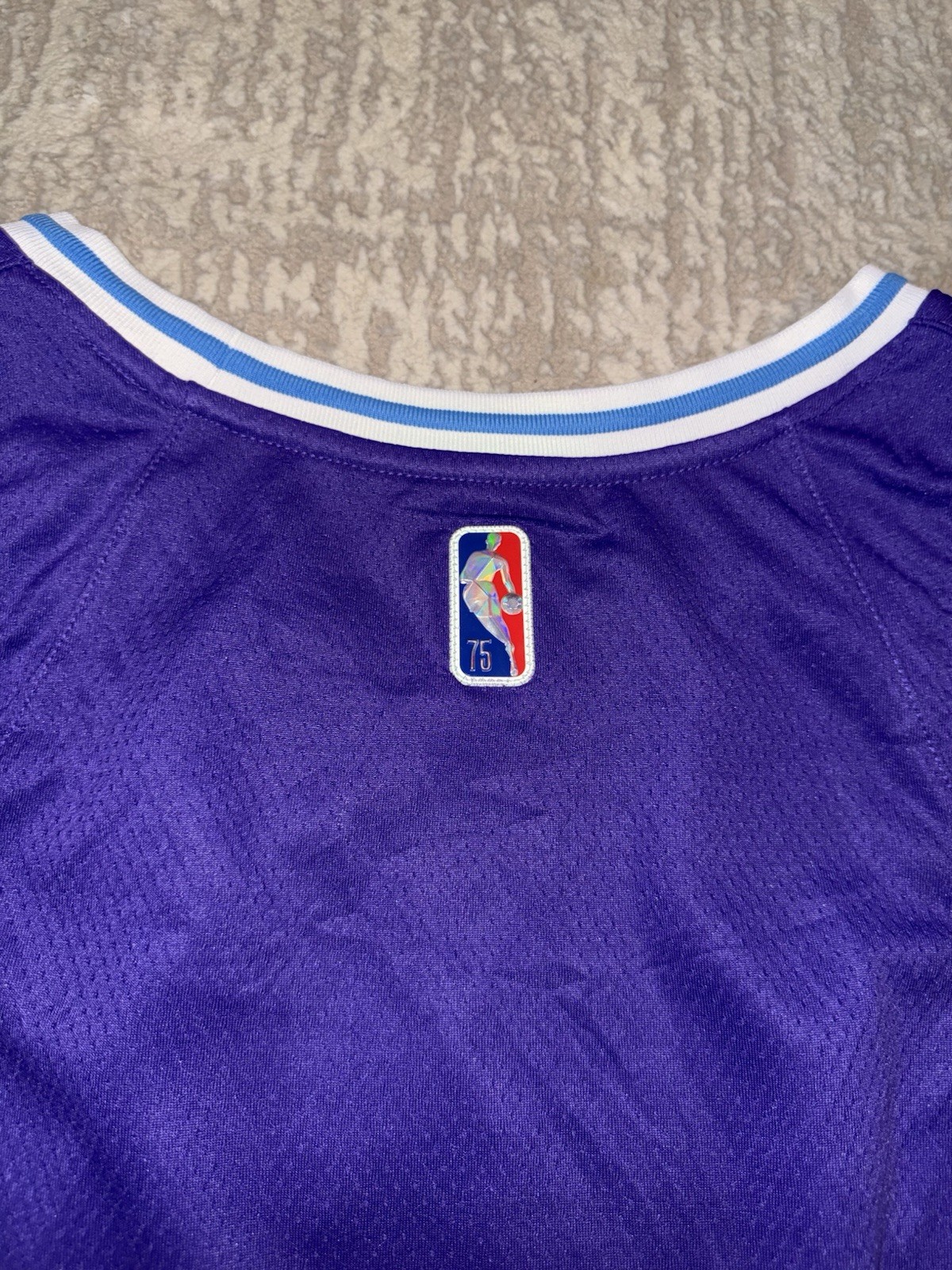 Los Angeles Lakers Nike Swingman City Edition Jersey Size Medium DB4067-504 NBA