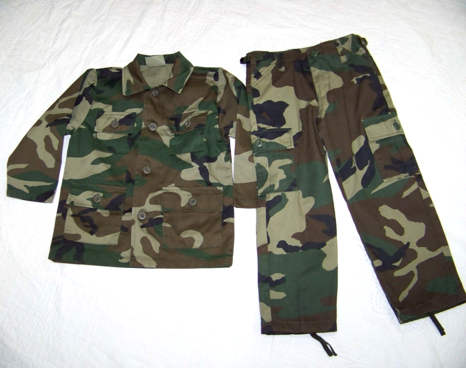 Kids Rothco B.D.U. Camo Shirt/Jacket & Cargo Pants – Size 4/6