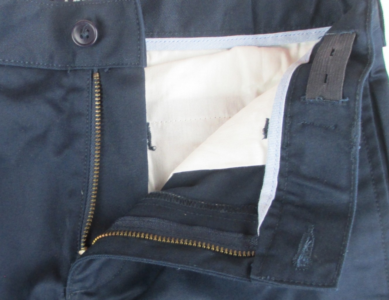LANDS END Navy School Uniform Elastic Waist Pull-On Pants Boys 18 NEW