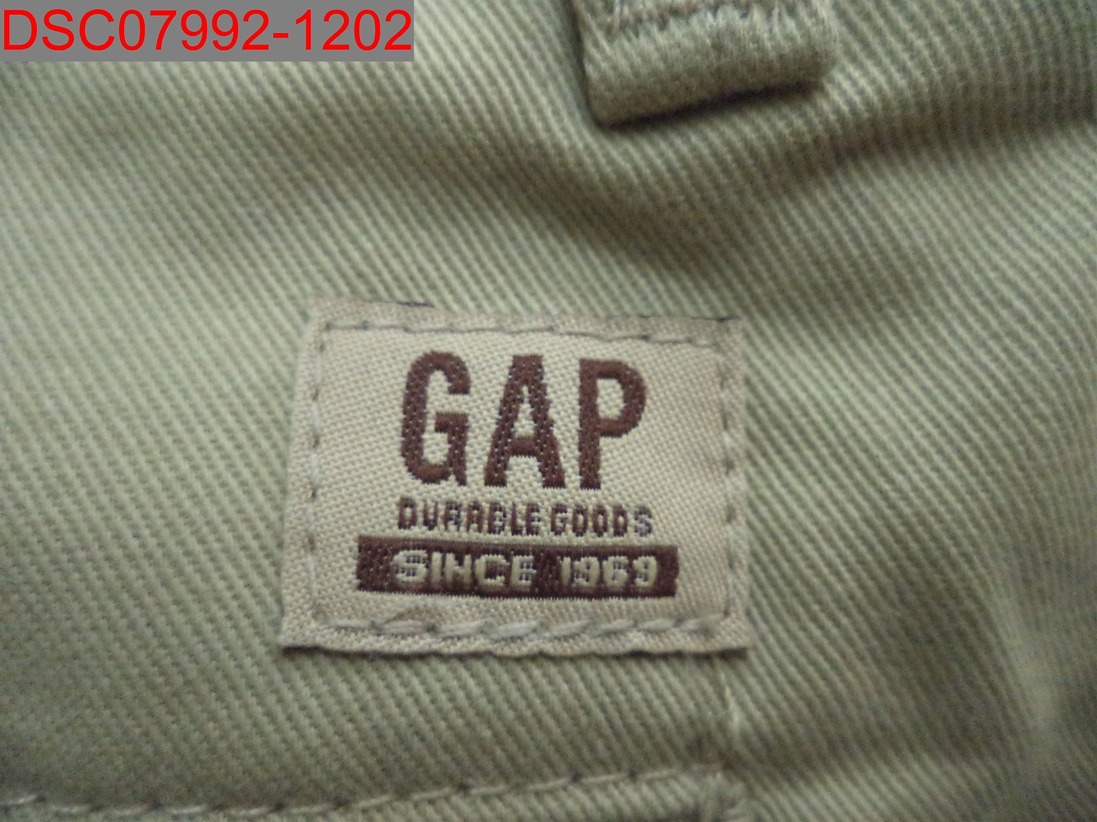 NWOT – Gap Kids Boys Khaki Easy Fit Adjustable Waist Uniform Pants, Size 6