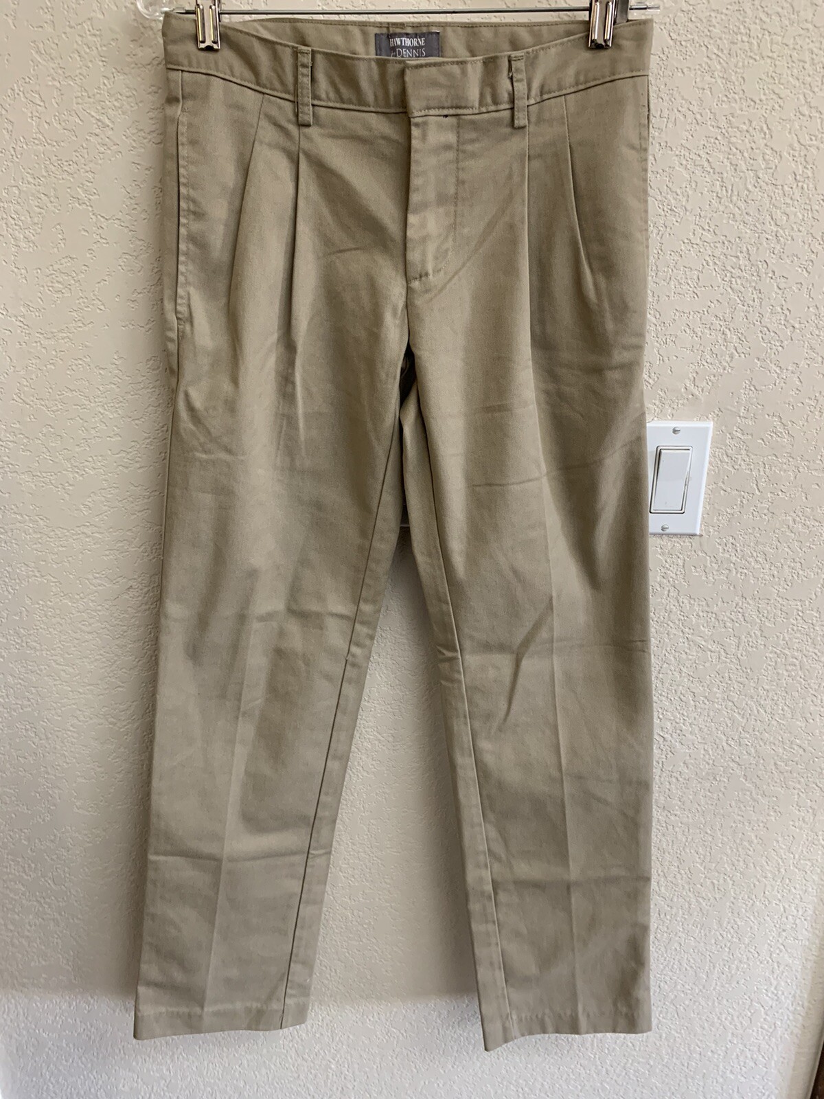 Dennis Uniform Boys Khaki Pleated Pants Hawthorne Size 12 (P27) (List $32)
