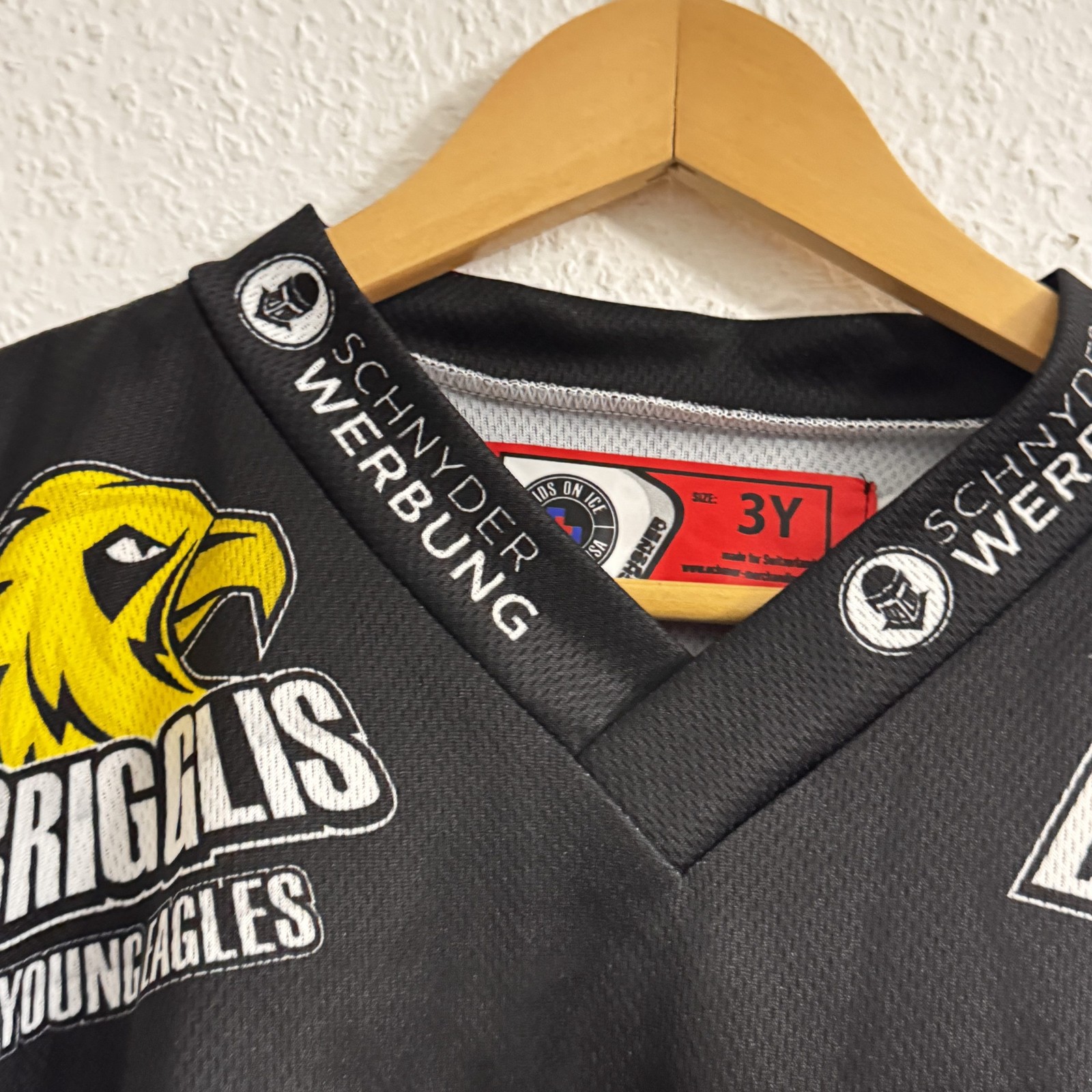 Kids On Ice Black & Grey Hockey Jersey 3Y Young Lions & Young Eagles Logo 2661