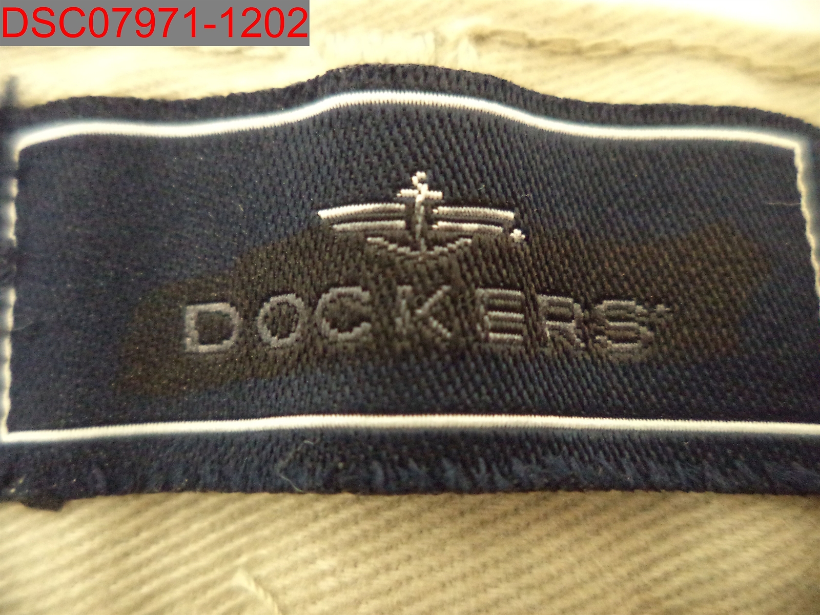 NWOT – Dockers Boys’ Khaki Adjustable Waist Uniform Pants, Size 7 Regular