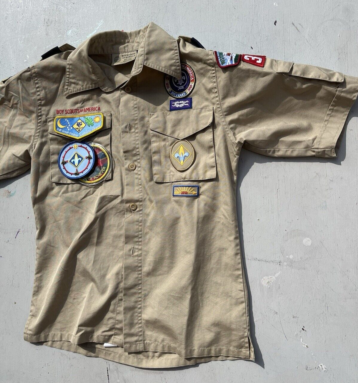 Kid’s Boy Scouts of America Shirt Beige Uniform Official M Chief Outdoors Camp