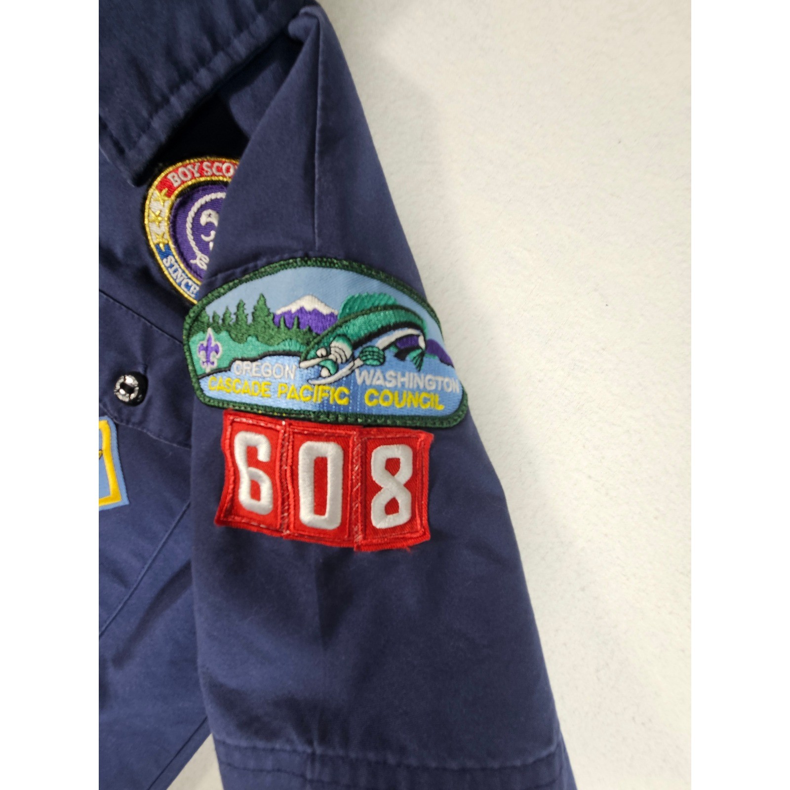 Boy Scouts of America Youth Medium Navy Blue Short Sleeve Uniform Shirt Patches