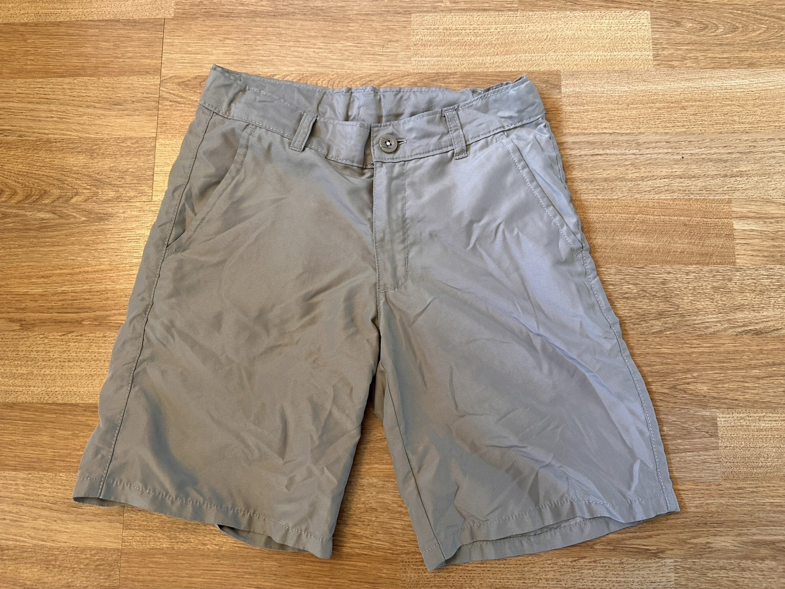 Lot of 2 Boys School Uniform Shorts – Chaps & IZOD – Tan & Navy -Size 10