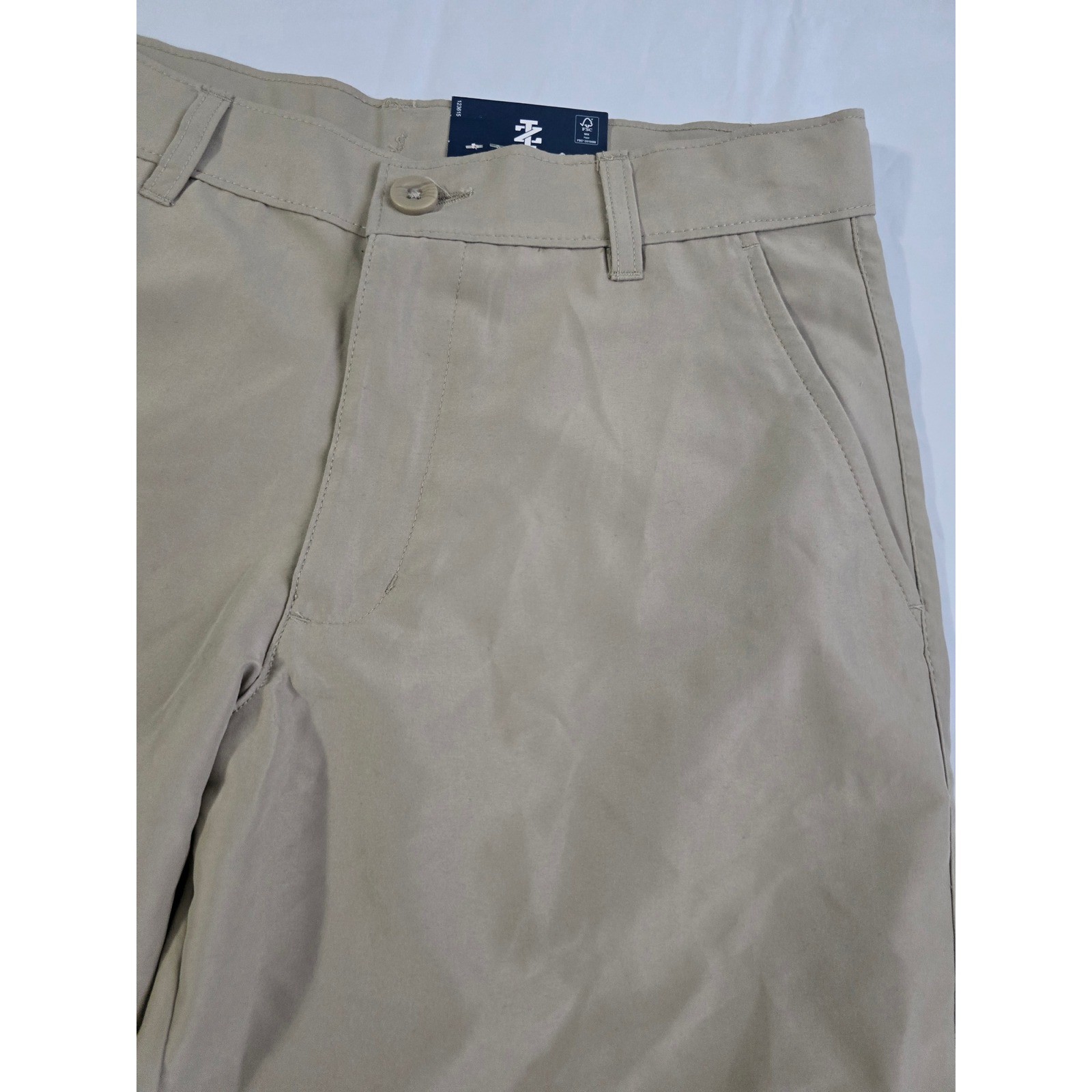 IZOD Boys Khaki Shorts Size 16 Regular School Uniform Wicking UPF 50+ NWT
