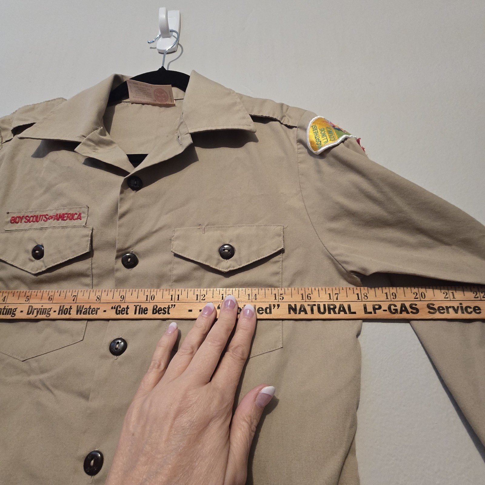 Boy Scouts America BSA Tan Uniform Shirt Youth LG Patches Northeast Illinois USA