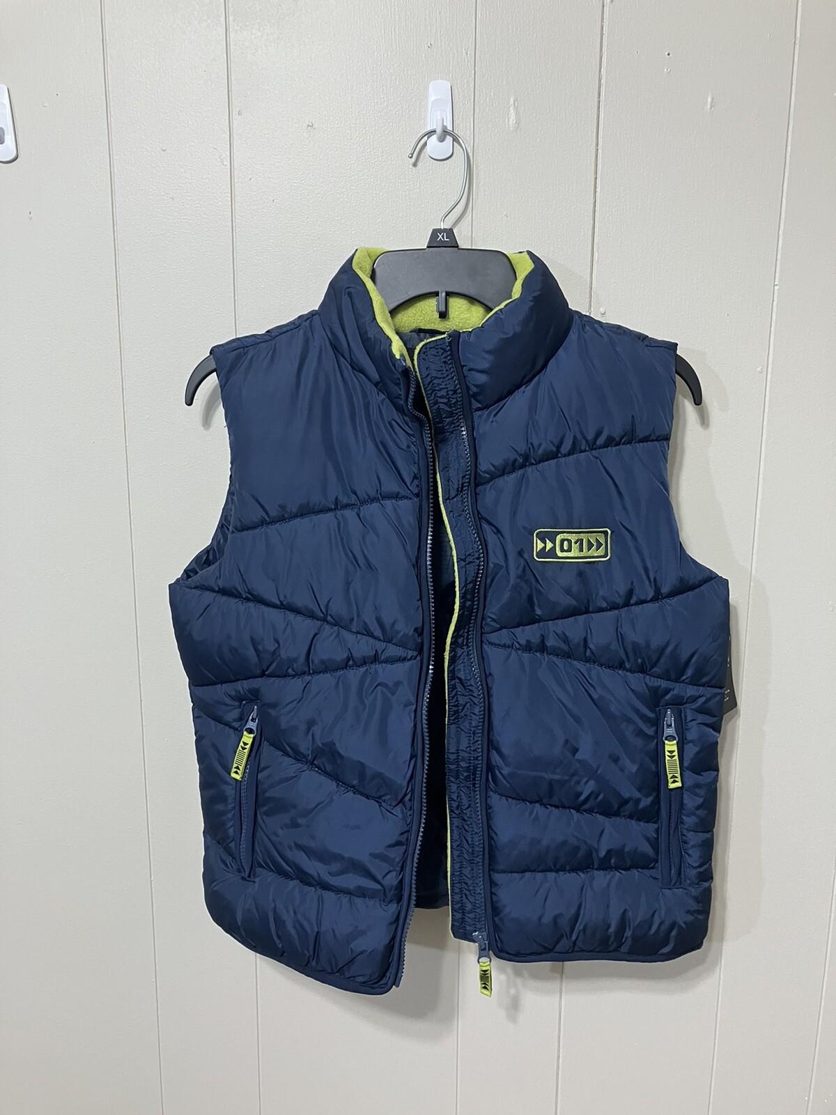 NWT! Boy’s “Chiboogi” by H&M Zip Front Water Proof Navy Puffer Vest 10 Youth